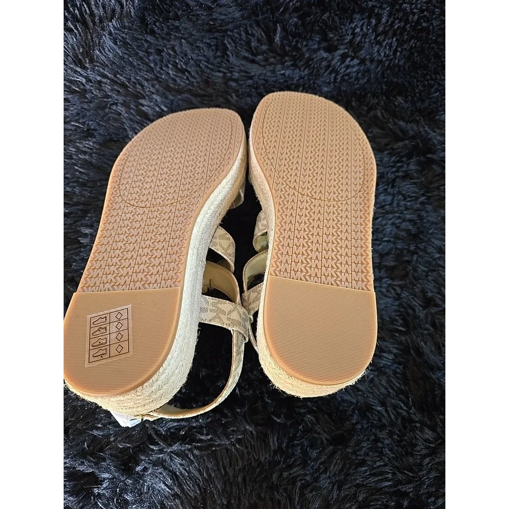 Woman's Sandals MICHAEL Michael Kors Lynn Espadrille Sandal‎